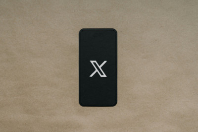 X adds banking in 'everything app' push