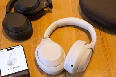 Six years later, Sony revisits its legendary XM4 headphones